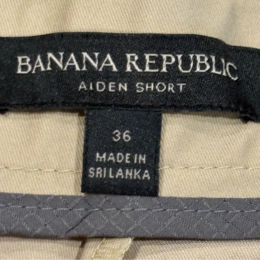 Banana Republic Aiden 9” Core Temp Stretch Tan Flat Front Shorts 36